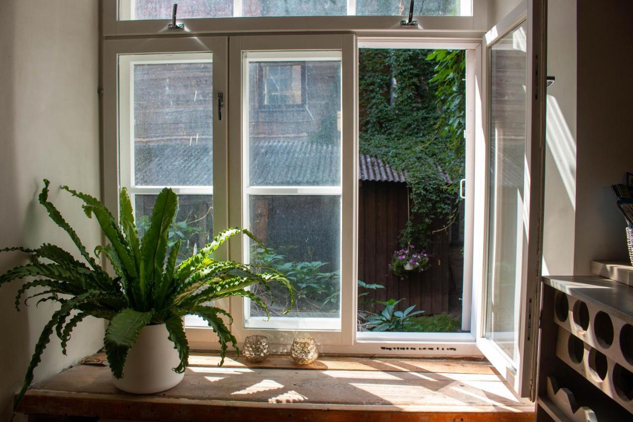 Bohemian Hideout, Old Town, Tartu Home 외부 사진
